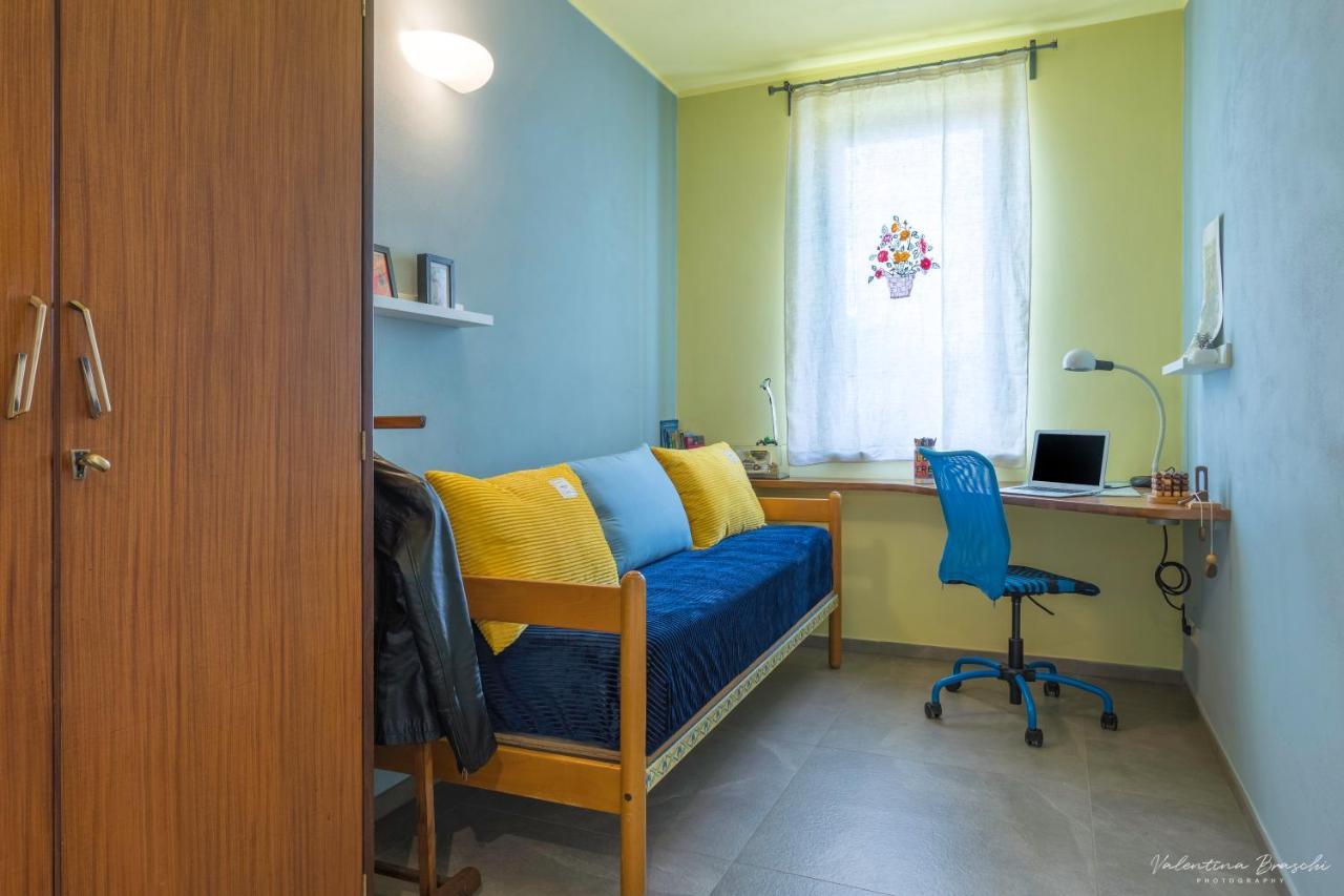 Draisina Bike Apartments Uno Oleggio Castello Luaran gambar