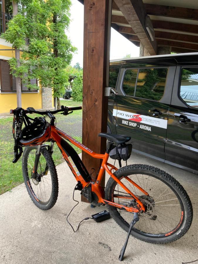 Draisina Bike Apartments Uno Oleggio Castello Luaran gambar